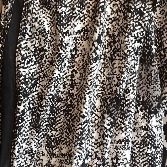 ONYX SPANDEX Leggings! New condition. - Picture 6 of 8